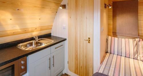 Yha Stratford-Upon-Avon Hostel Екстериор снимка